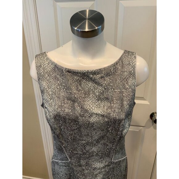 Lafayette 148 New York Navy  Gray Snakeskin Print Shift Dress, Size 10, NWT! - Picture 2 of 9
